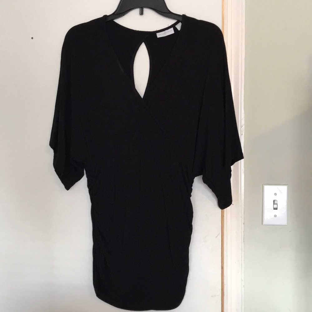 Black top kimono sleeve